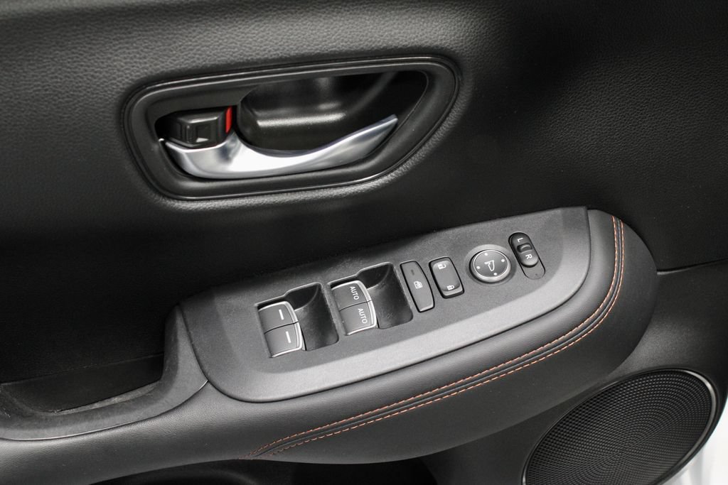 Used 2025 Honda HR-V Sport image 23