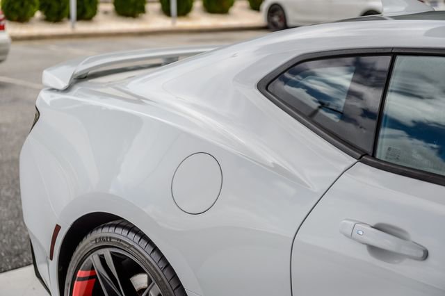 Used 2018 Chevrolet Camaro SS w/ Redline Edition RWD image 16