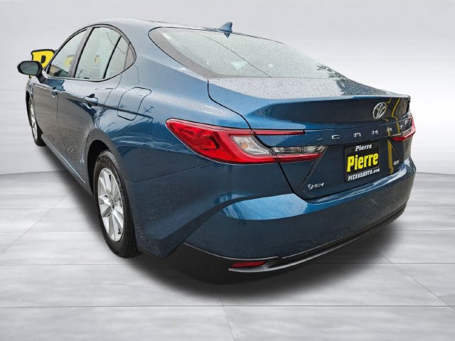 Used 2025 Toyota Camry LE FWD image 3