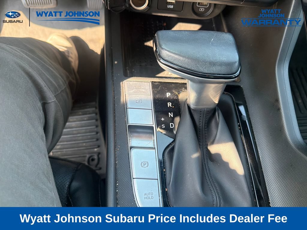 Used 2022 Hyundai Elantra Limited FWD image 26