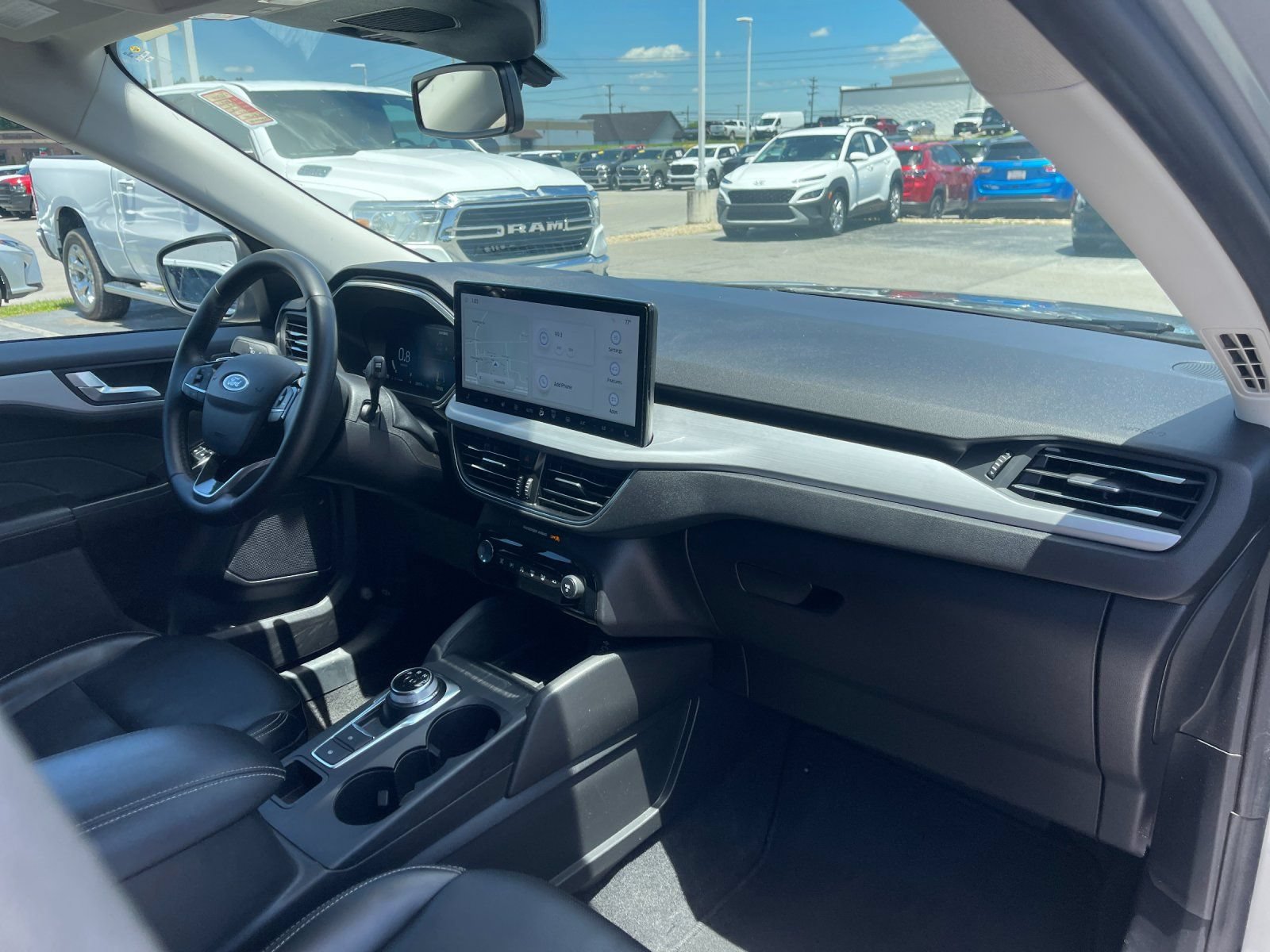 Used 2024 Ford Escape Platinum AWD/4WD image 18