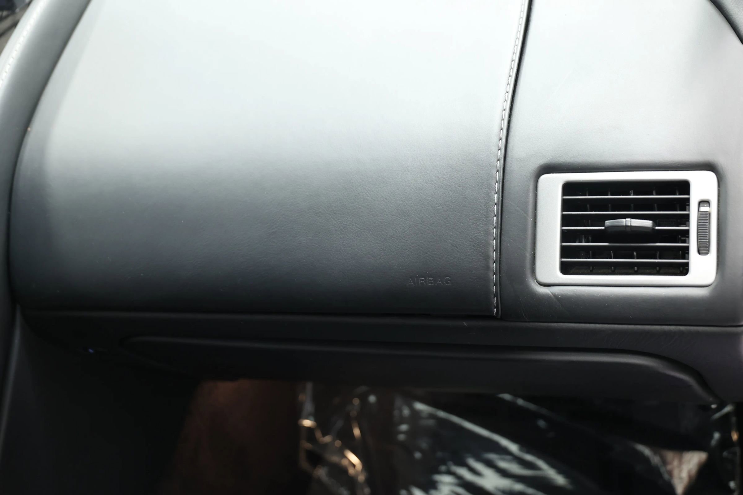 Used 2011 Aston Martin V8 Vantage Coupe image 67