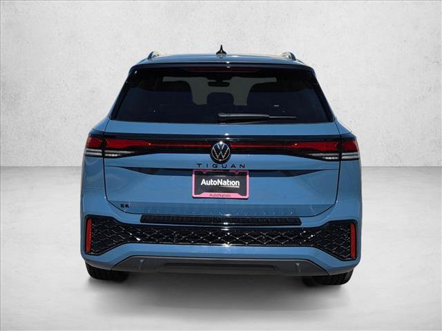 New 2026 Volkswagen Tiguan SE R-Line FWD image 8