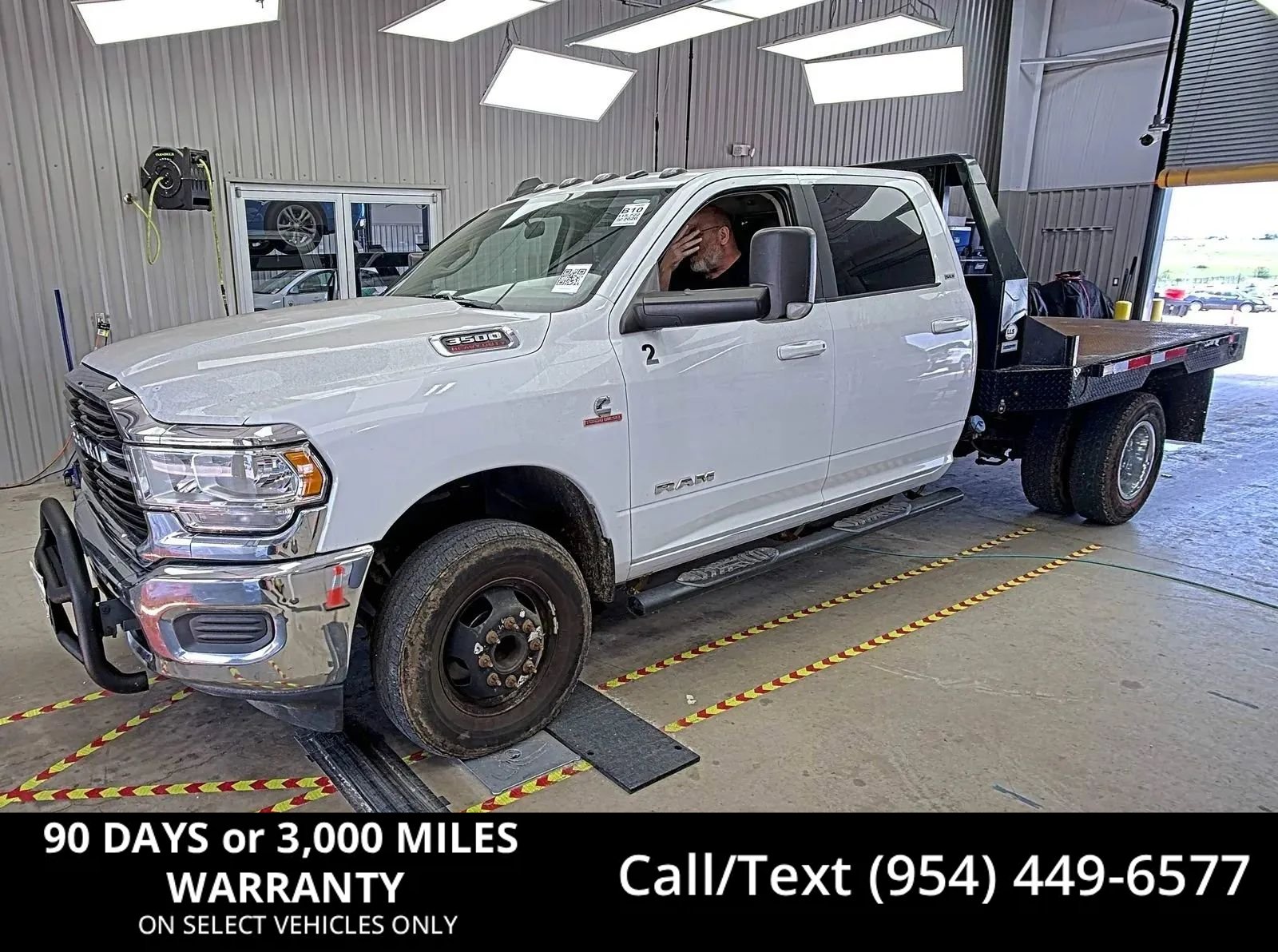 Used 2020 RAM 3500 4x4 Crew Cab SLT DRW w/ Quick Order Package 2YG SLT image 1