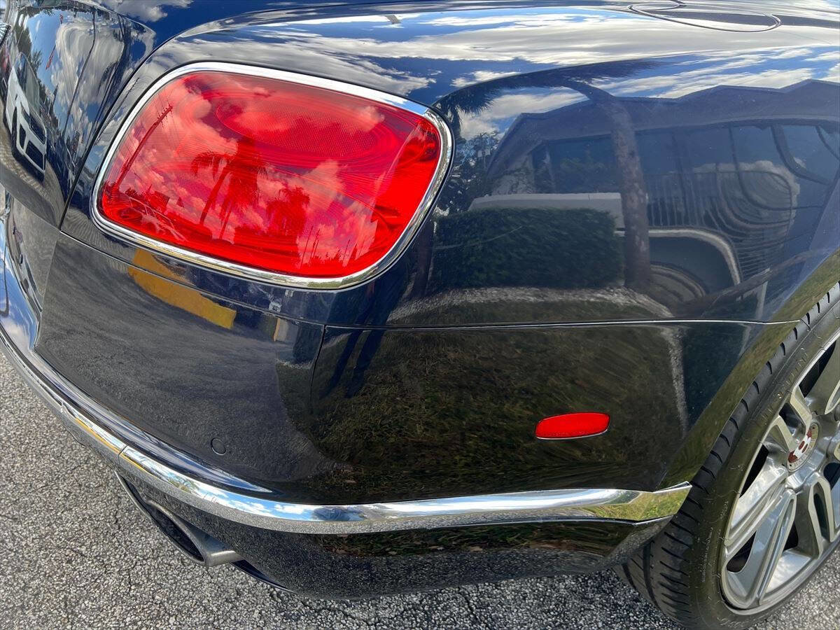 Used 2017 Bentley Continental GT image 20
