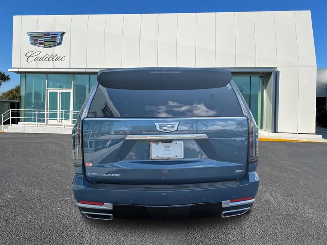 New 2026 Cadillac Escalade ESV Luxury w/ LPO, Radiant Package AWD/4WD image 4