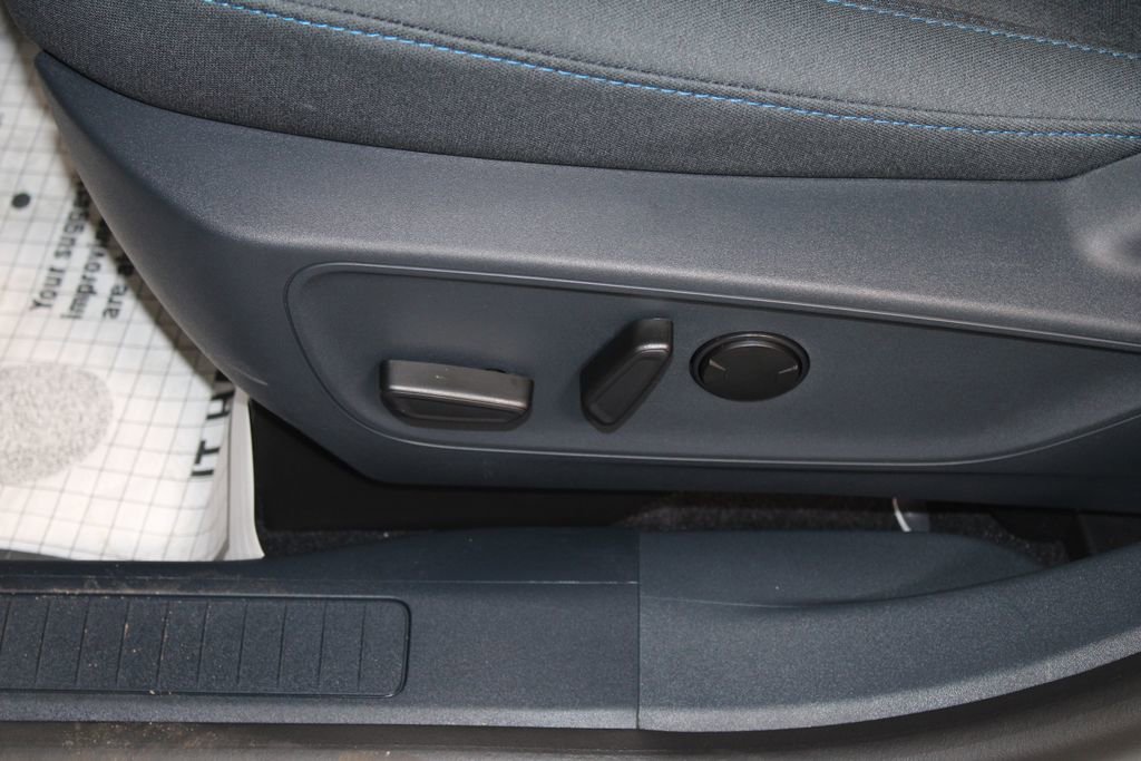 New 2025 Ford Maverick XLT w/ XLT Luxury Package image 23