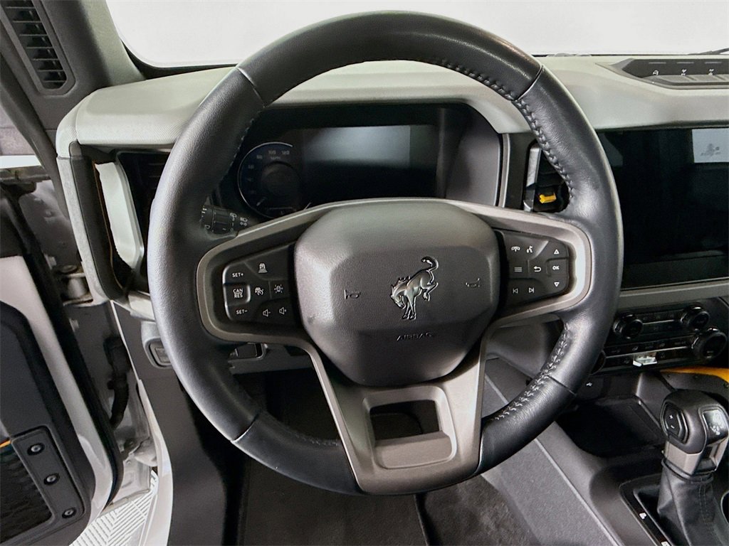 Used 2023 Ford Bronco Badlands image 12