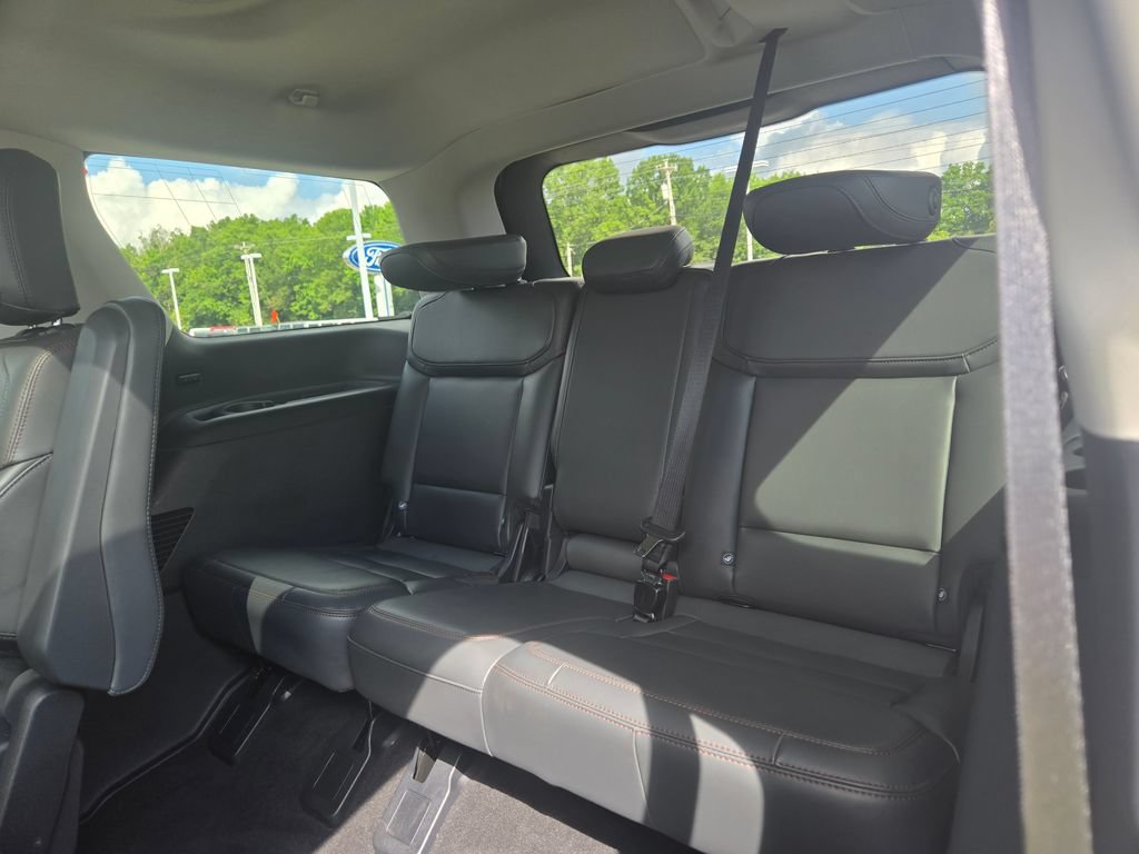 Used 2025 Ford Expedition Active RWD image 9
