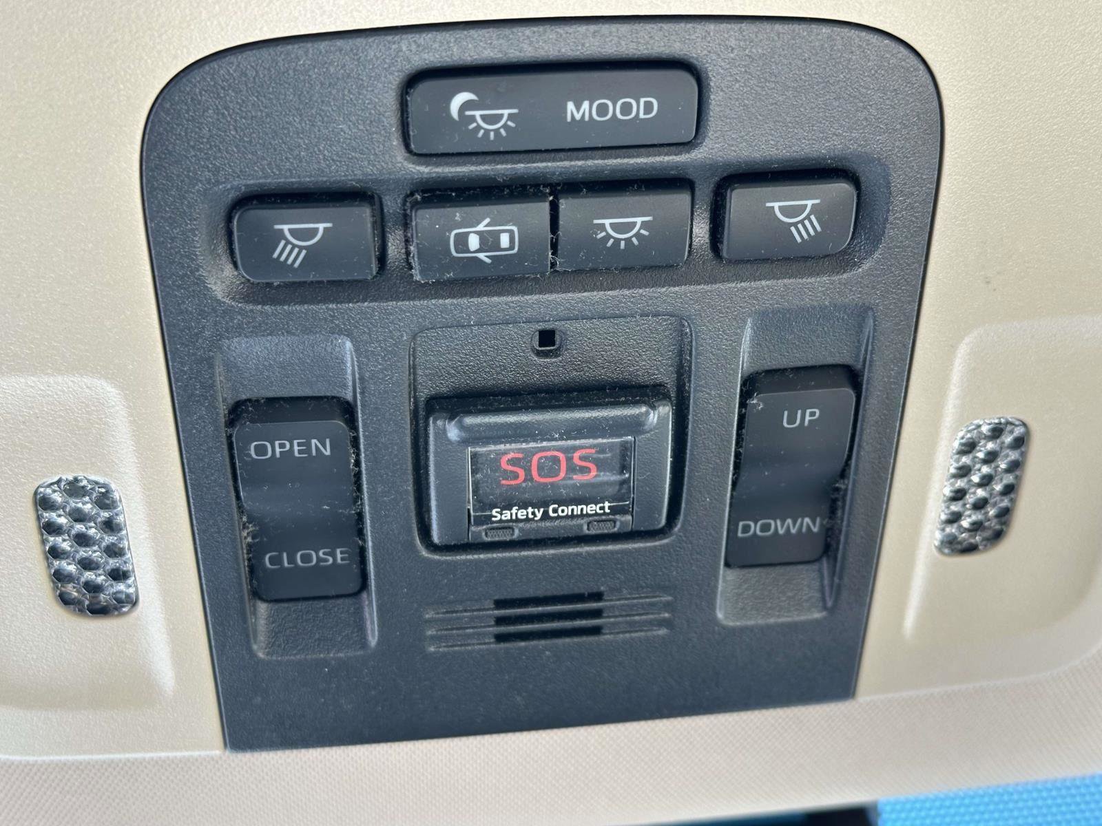 Used 2019 Toyota Avalon Limited w/ All Weather Liner Package FWD image 33