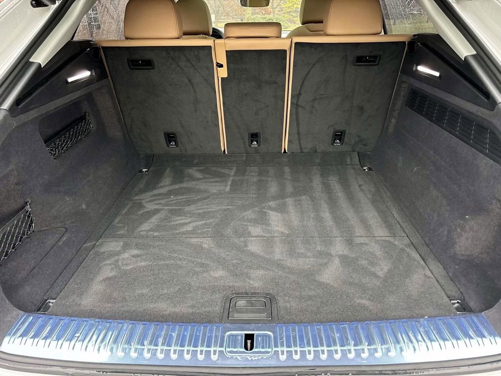 Certified 2025 Audi Q8 Premium Plus w/ Premium Plus Package image 9