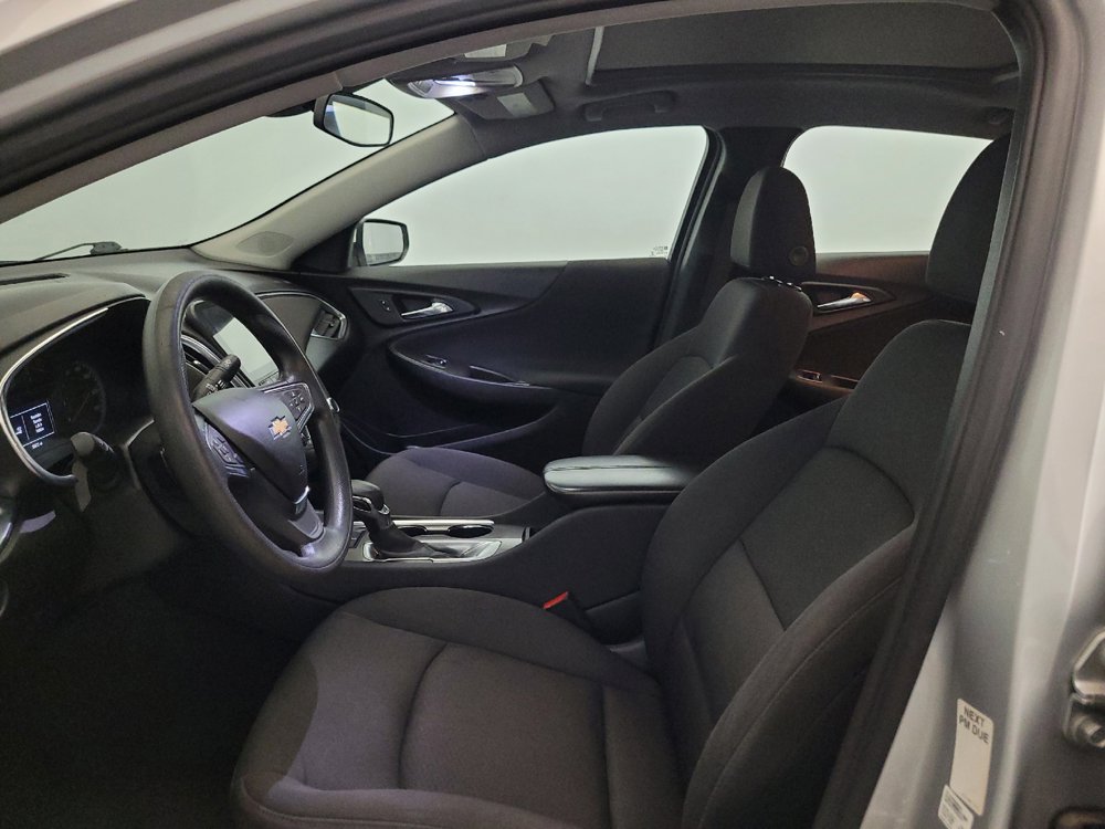 Used 2021 Chevrolet Malibu LT FWD image 17