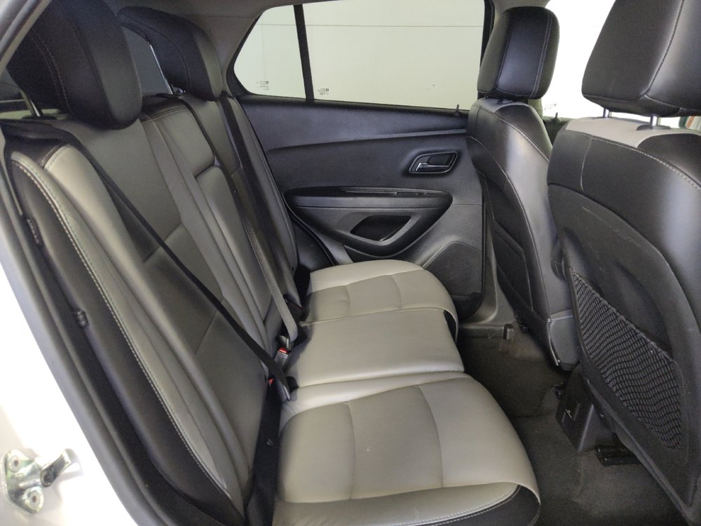 Used 2015 Chevrolet Trax LTZ FWD image 19