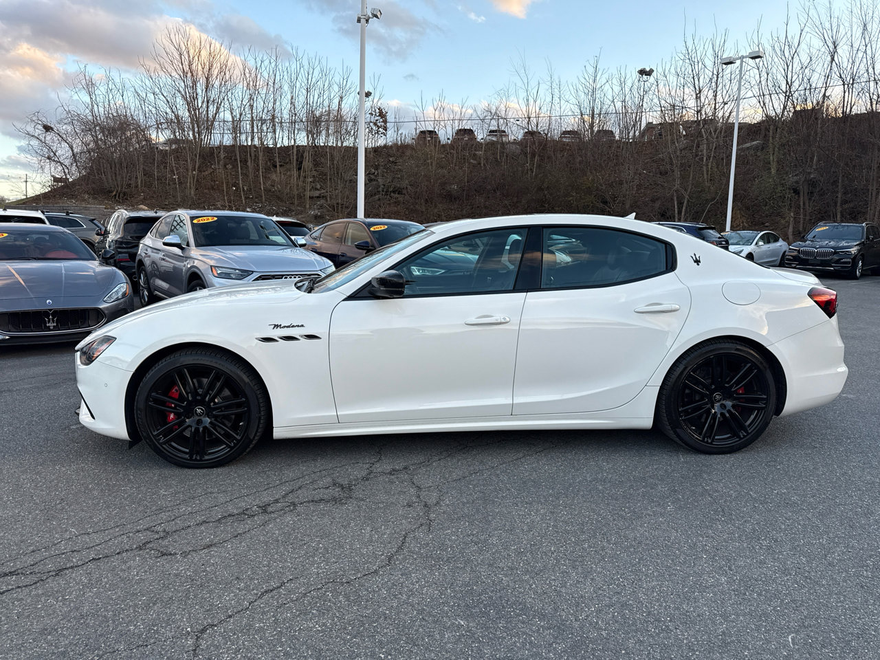 Used 2022 Maserati Ghibli Modena Q4 image 3