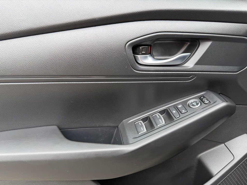 Used 2025 Honda Accord LX image 16