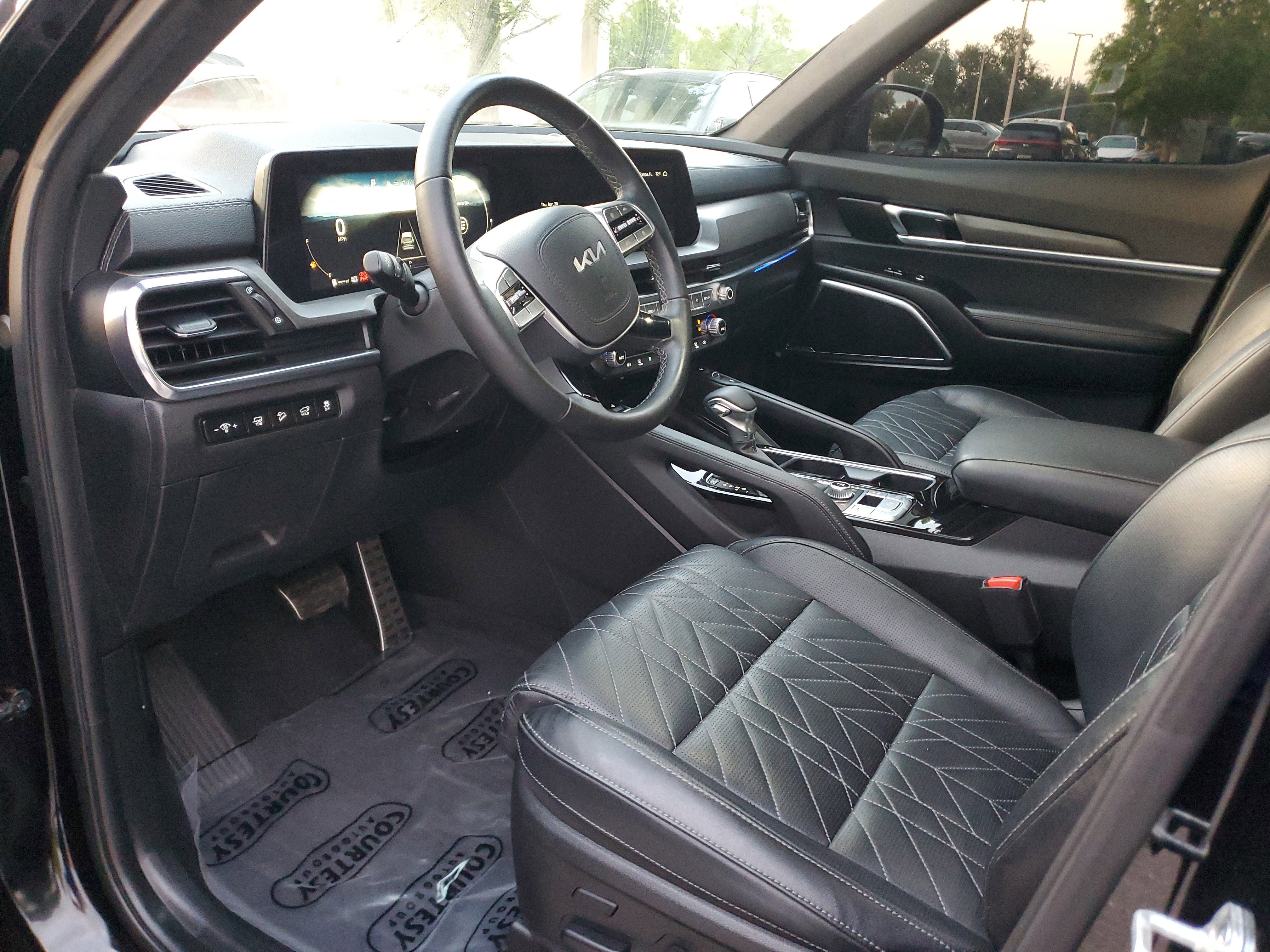 Used 2023 Kia Telluride SX Prestige X-Line AWD/4WD image 18