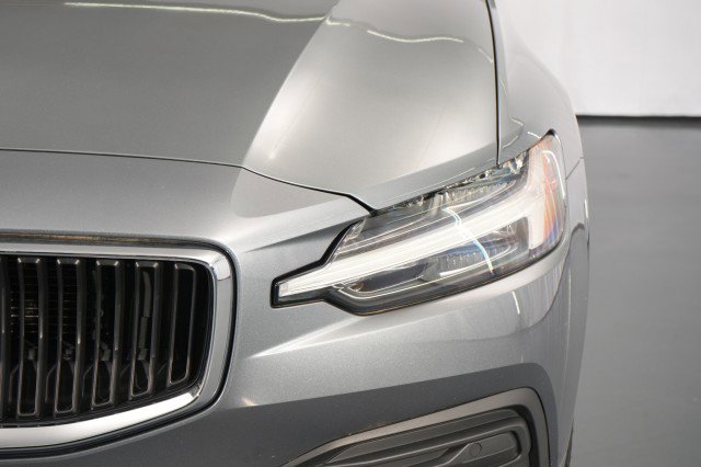 Used 2019 Volvo S60 T6 Momentum AWD/4WD image 6