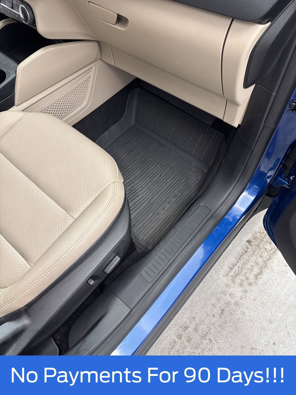 Certified 2022 Ford Escape Titanium w/ Class II Trailer Tow Package image 30