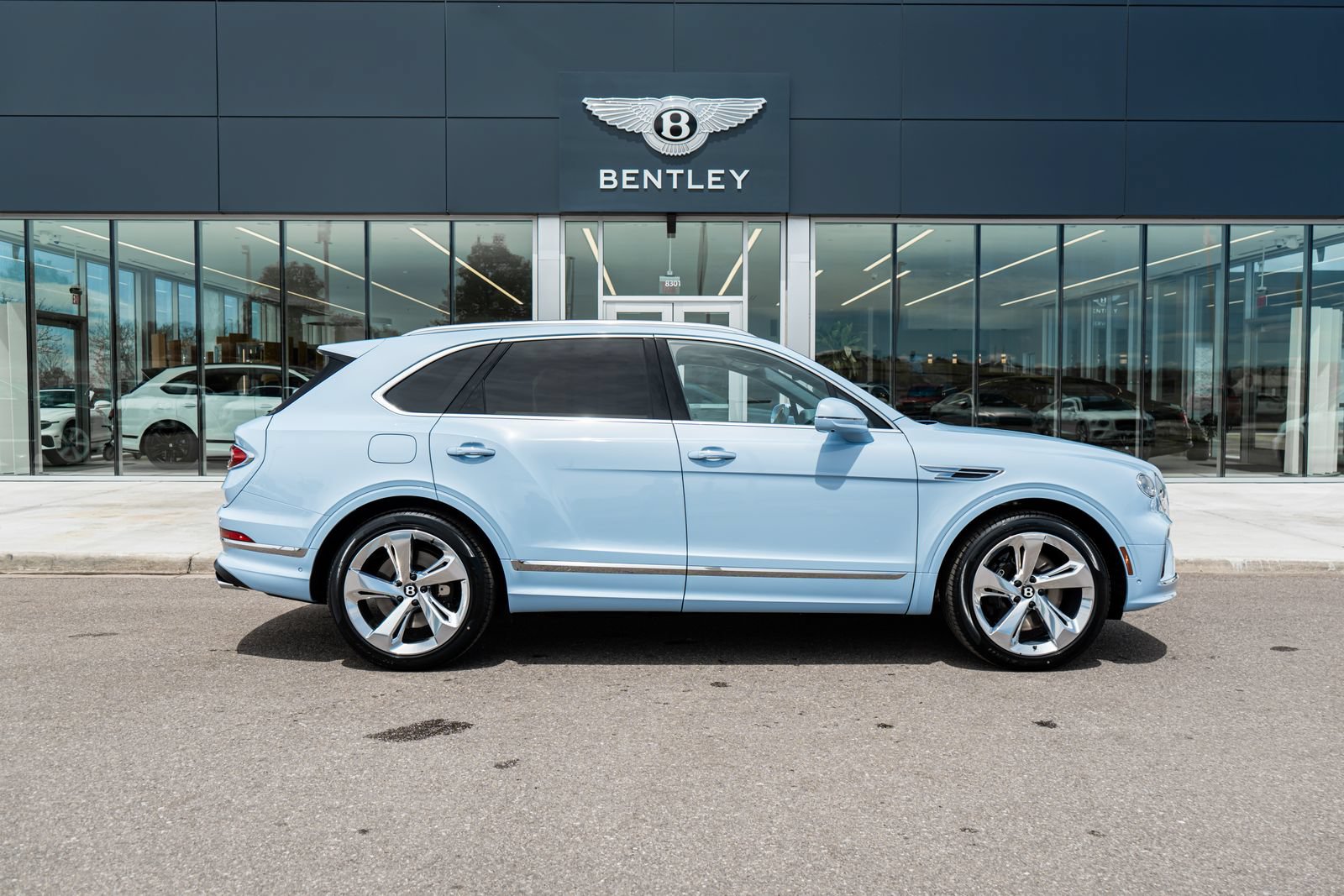 New 2026 Bentley Bentayga AWD/4WD image 14