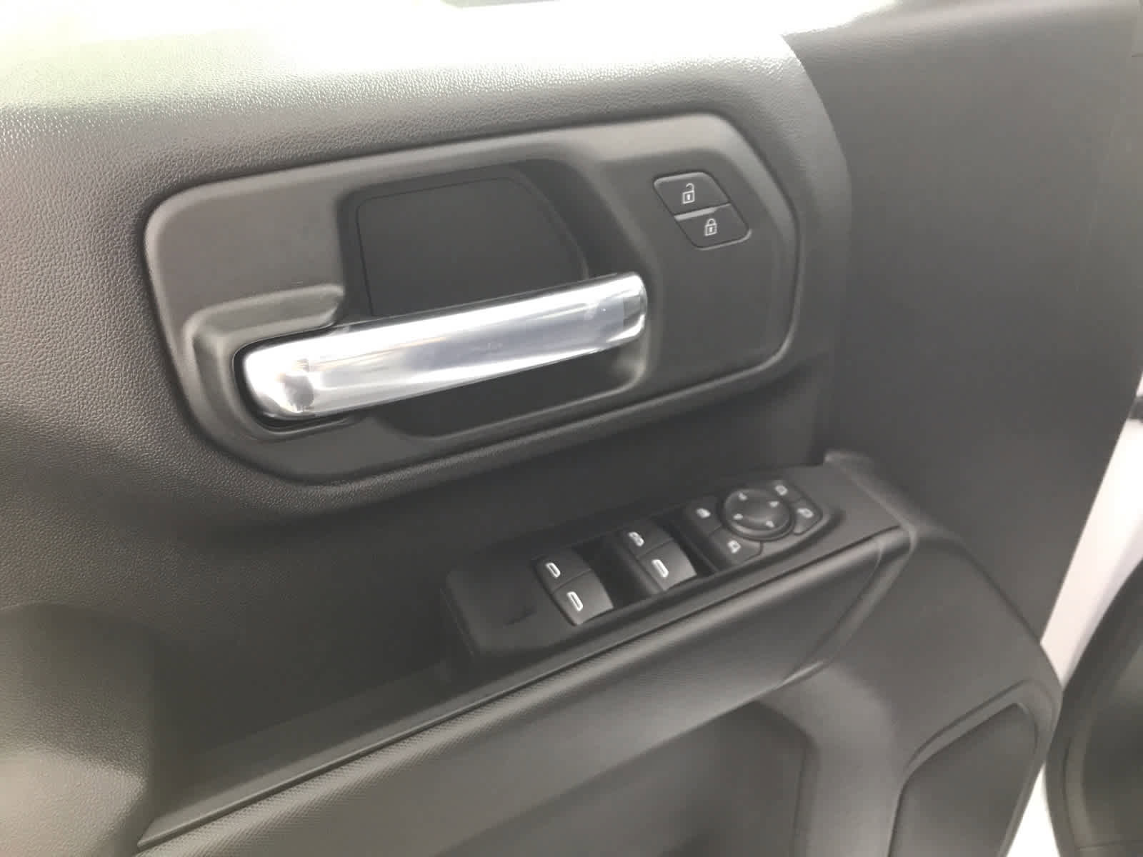 New 2026 Chevrolet Silverado 2500 Custom w/ Custom Value Package image 9