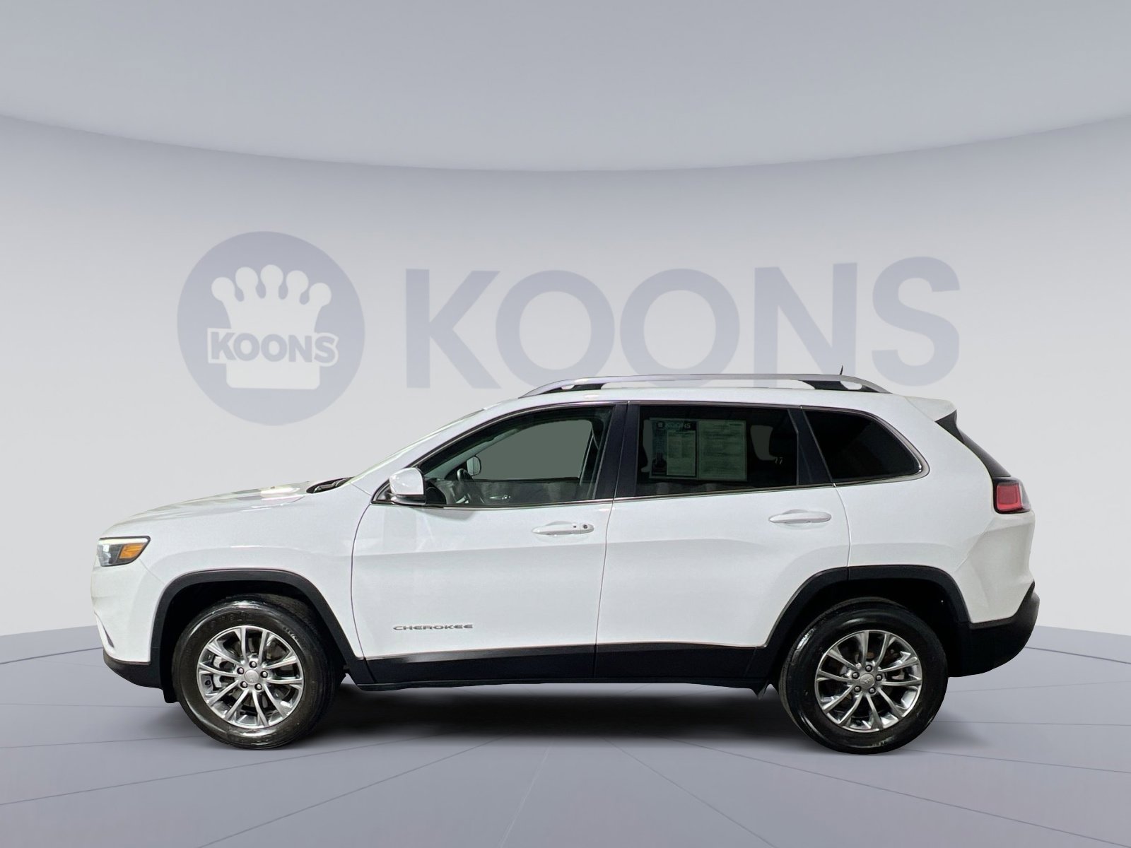 Used 2021 Jeep Cherokee Latitude Lux w/ Sun & Sound Group image 2