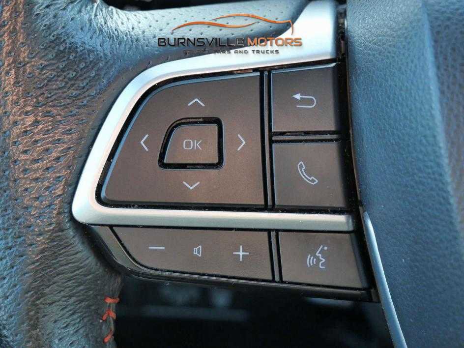 Used 2021 Toyota Sienna XSE image 23