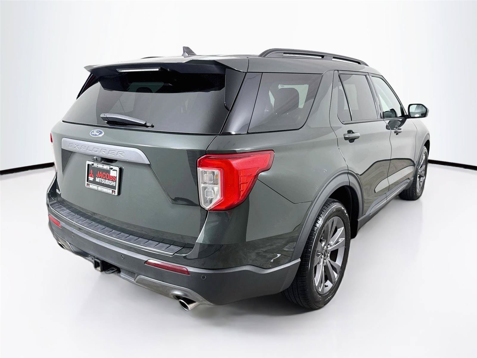 Used 2023 Ford Explorer XLT w/ Equipment Group 202A RWD image 42