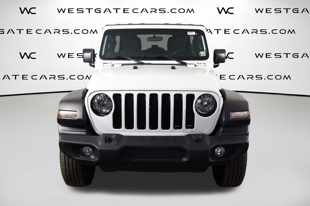 Used 2022 Jeep Wrangler Unlimited Sport AWD/4WD image 2