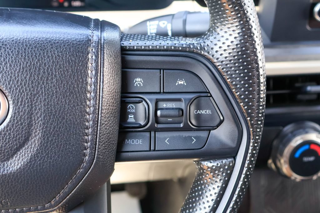Used 2025 Toyota Tacoma SR5 RWD image 15
