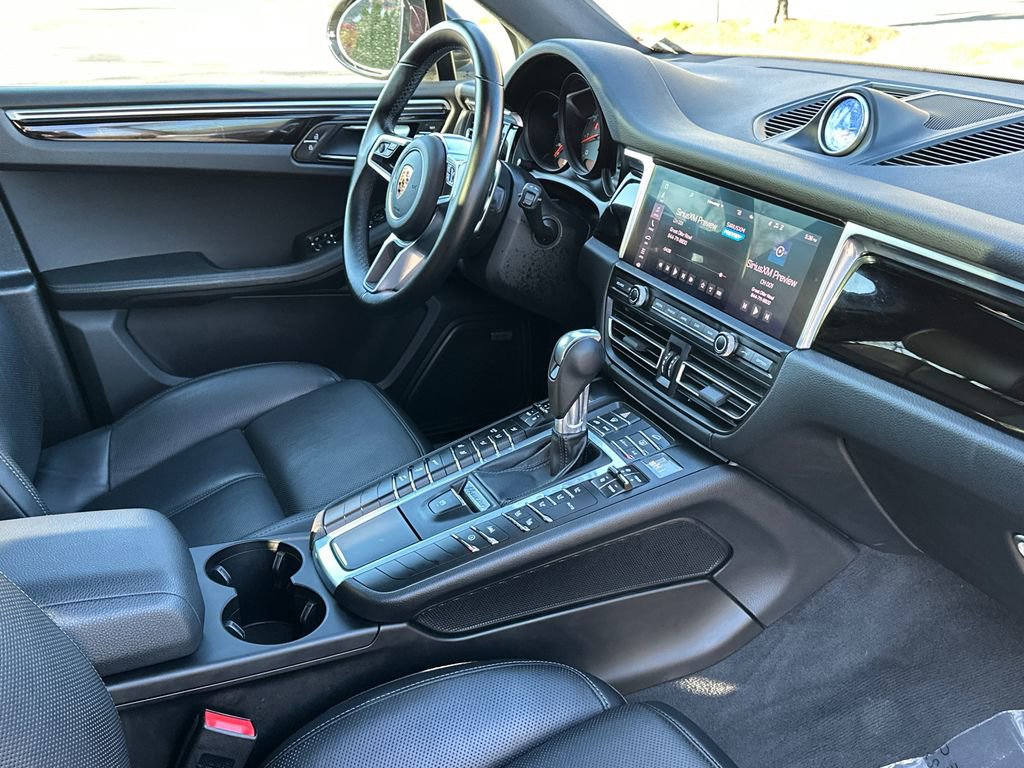 Used 2021 Porsche Macan S image 12