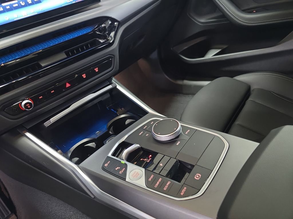 Used 2025 BMW 230i Coupe w/ Convenience Package RWD image 26