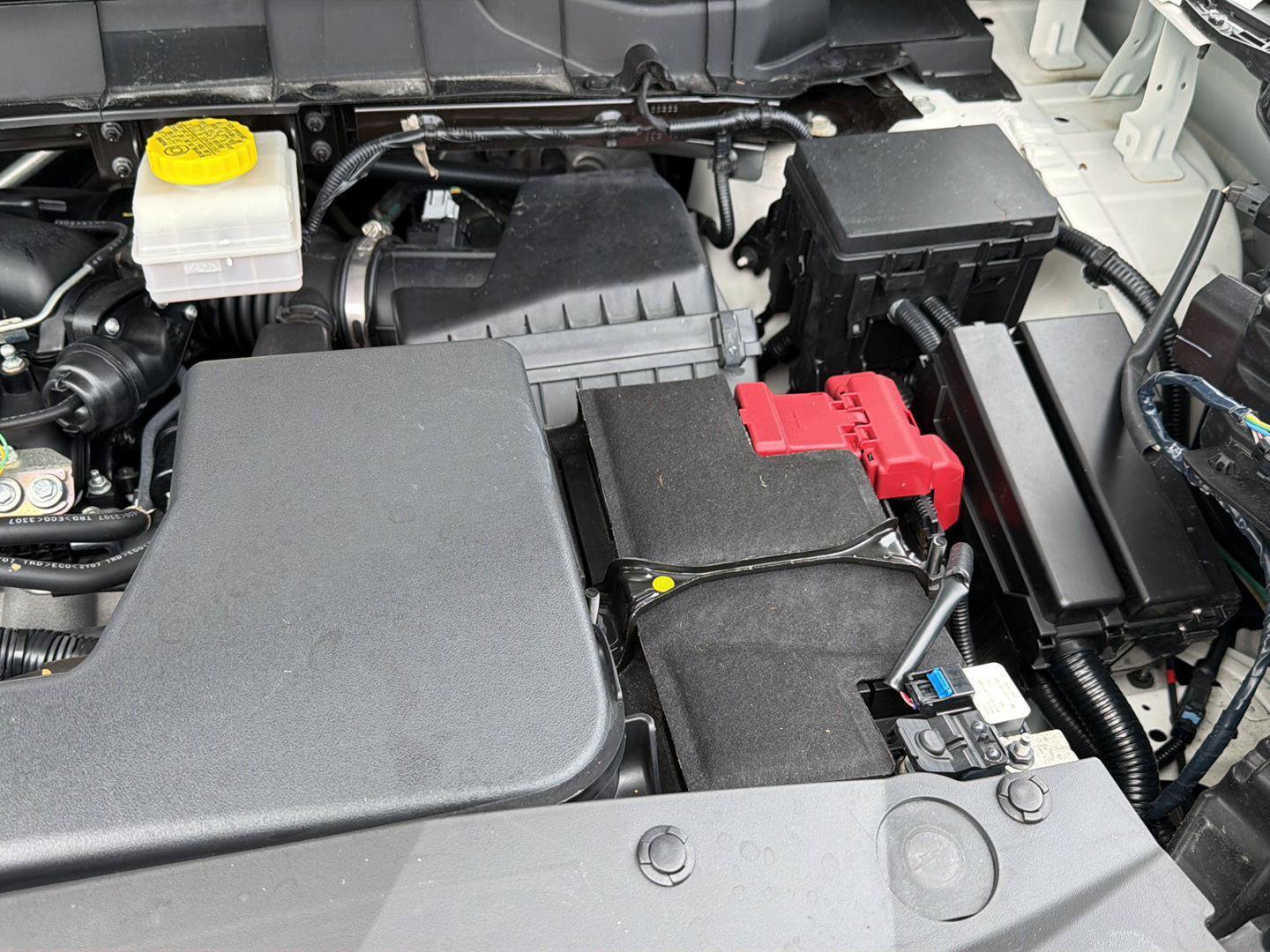 Used 2024 Nissan Pathfinder S FWD image 33