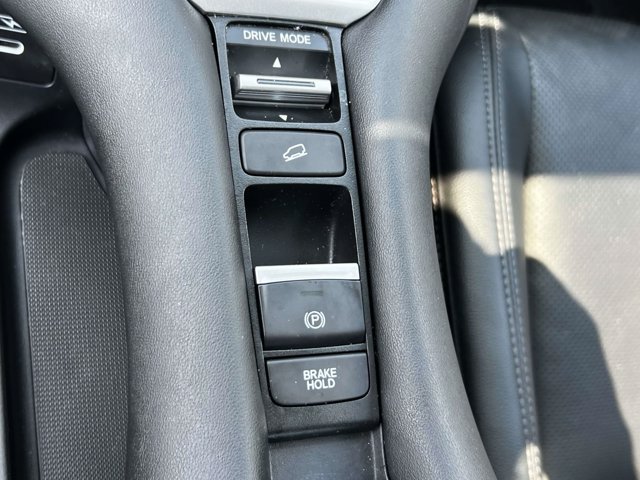 Used 2024 Honda HR-V EX-L image 30