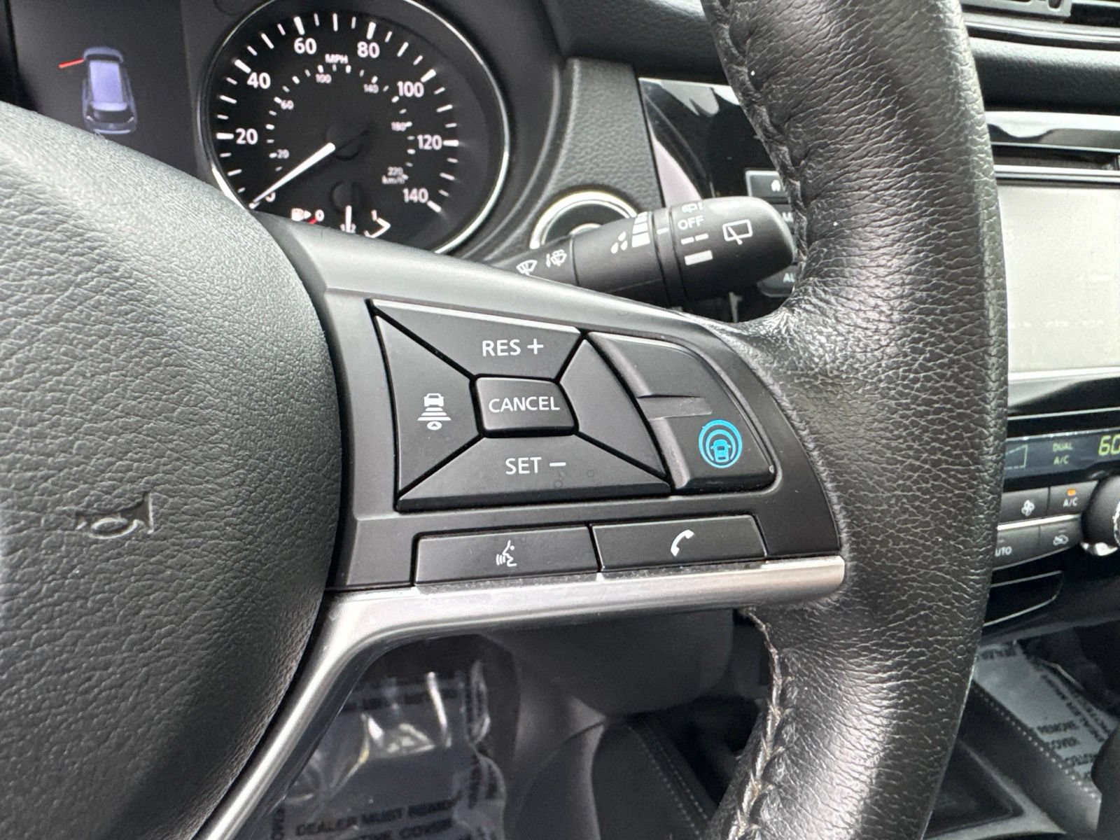 Used 2020 Nissan Rogue SL w/ Premium Package AWD/4WD image 23