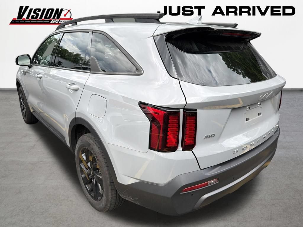 Used 2022 Kia Sorento S w/ Panoramic Sunroof Package AWD/4WD image 7