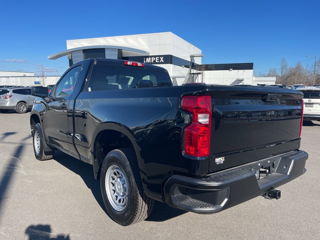 Used 2025 Chevrolet Silverado 1500 W/T w/ WT Value Package image 3