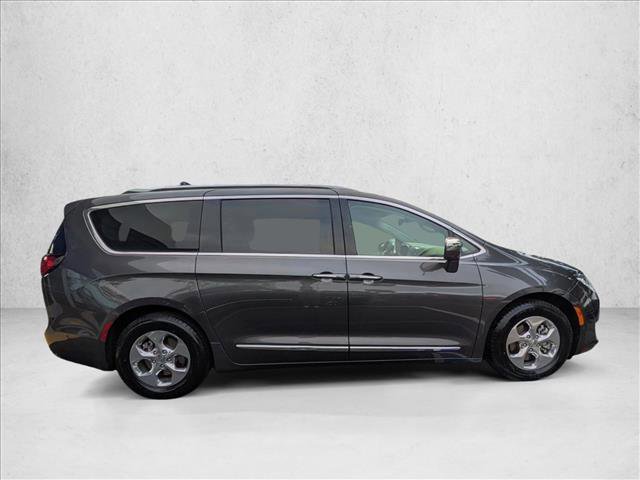 Used 2018 Chrysler Pacifica Limited w/ Advanced Safetytec Group image 4