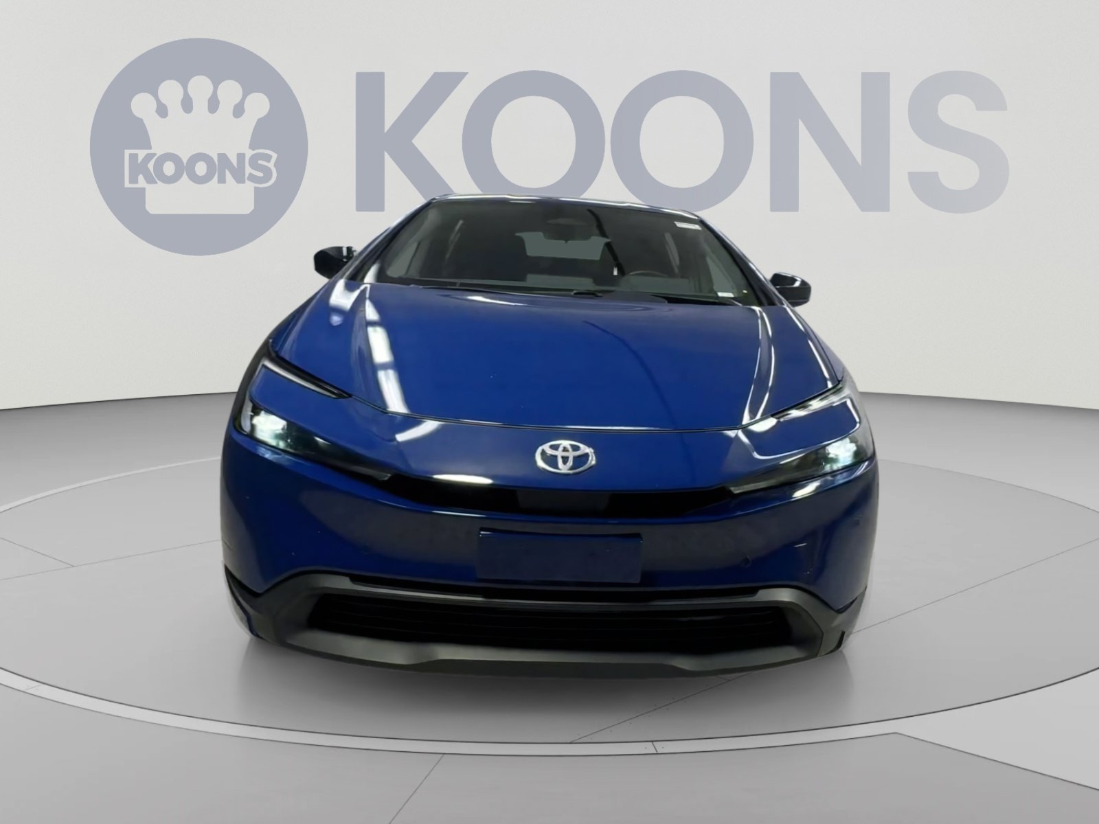 Used 2025 Toyota Prius LE FWD image 4