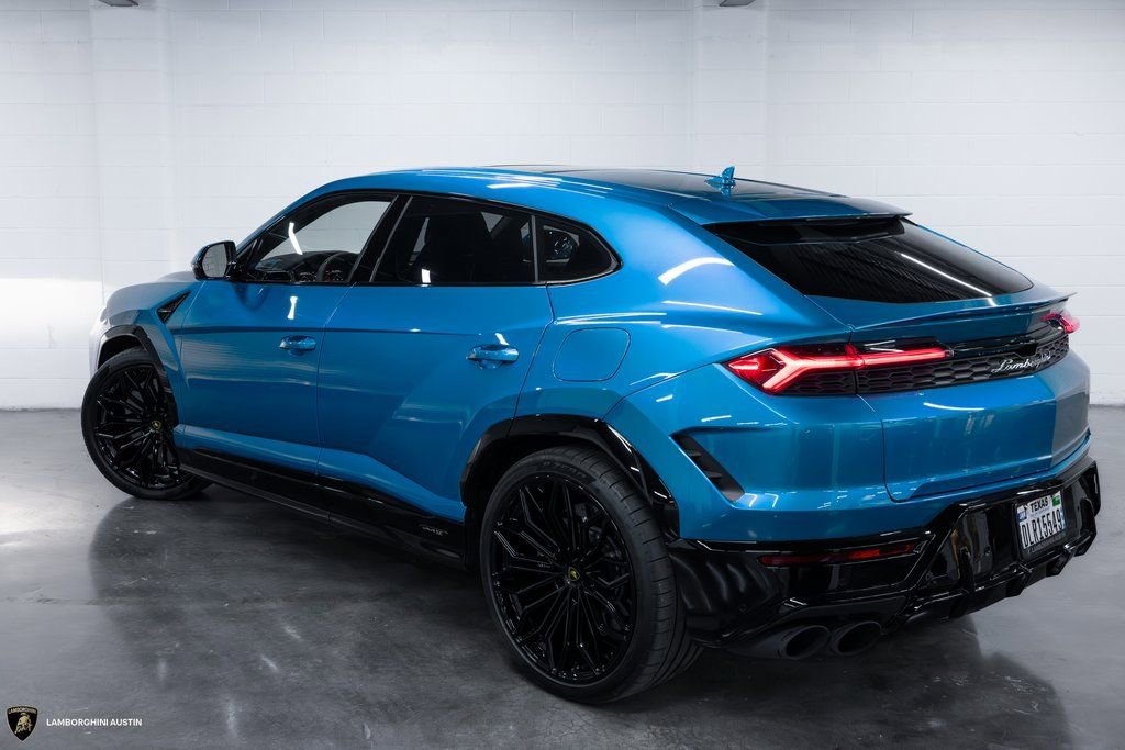 Used 2025 Lamborghini Urus Performante AWD/4WD image 11