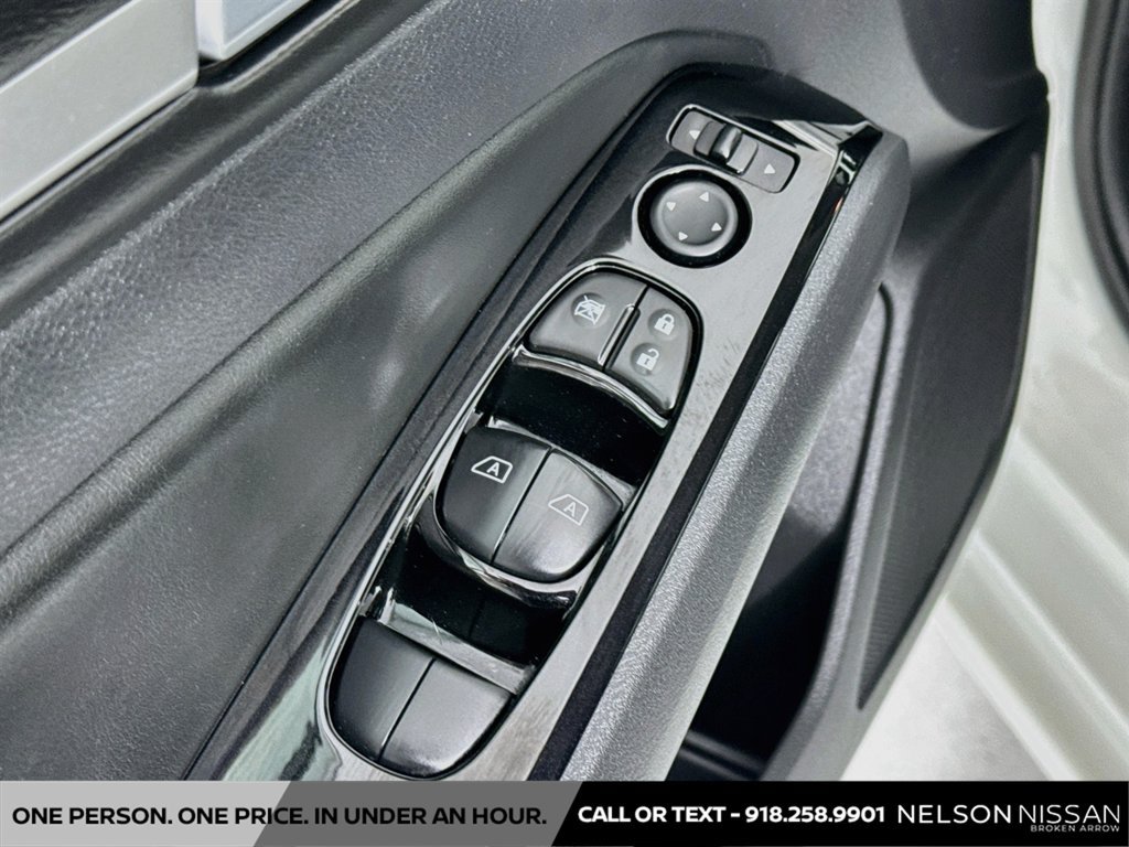 Certified 2025 Nissan Altima 2.5 SR w/ SR Premium Package FWD image 17