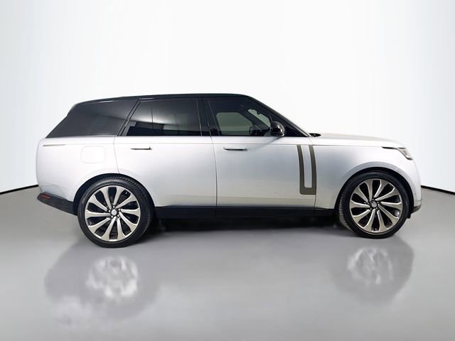 Certified 2023 Land Rover Range Rover SE image 4