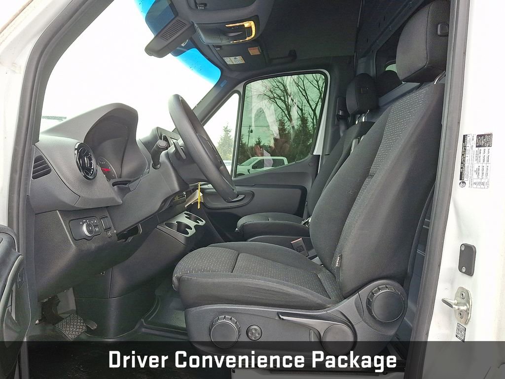 Used 2024 Mercedes-Benz Sprinter 2500 image 11