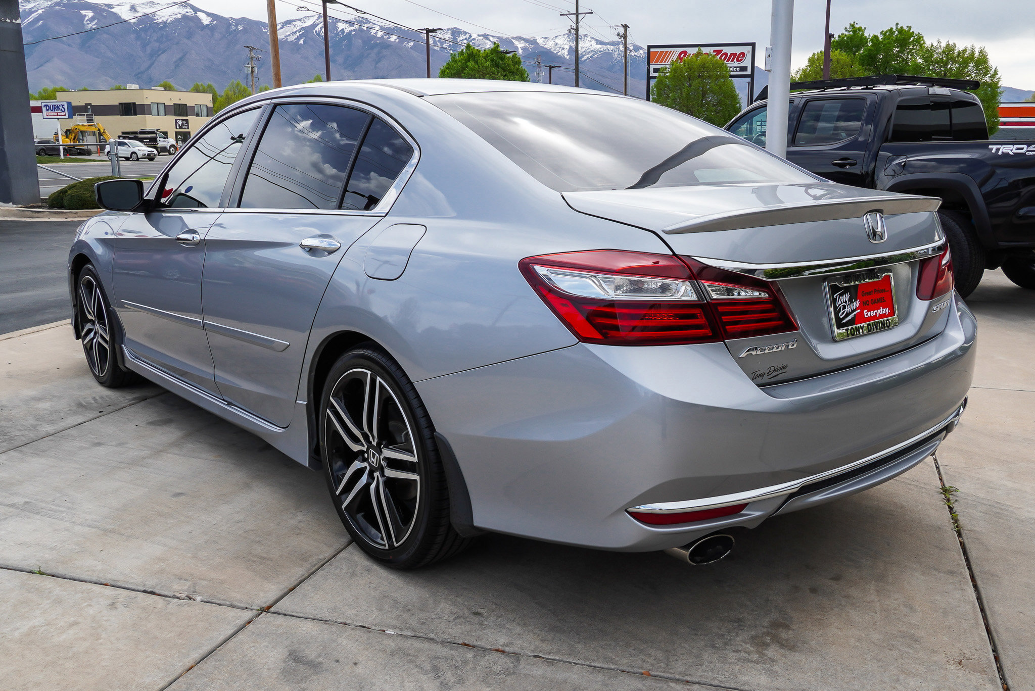 Used 2017 Honda Accord Sport image 6