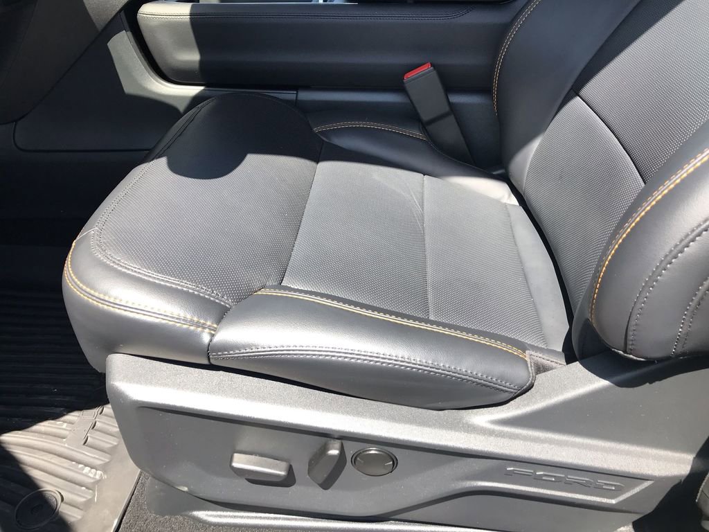 Used 2025 Ford Expedition Tremor image 12