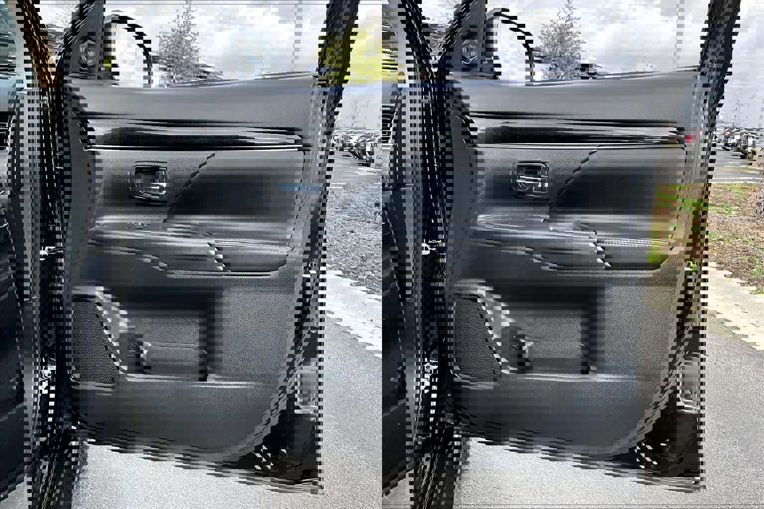 Used 2020 Mitsubishi Outlander SE image 23