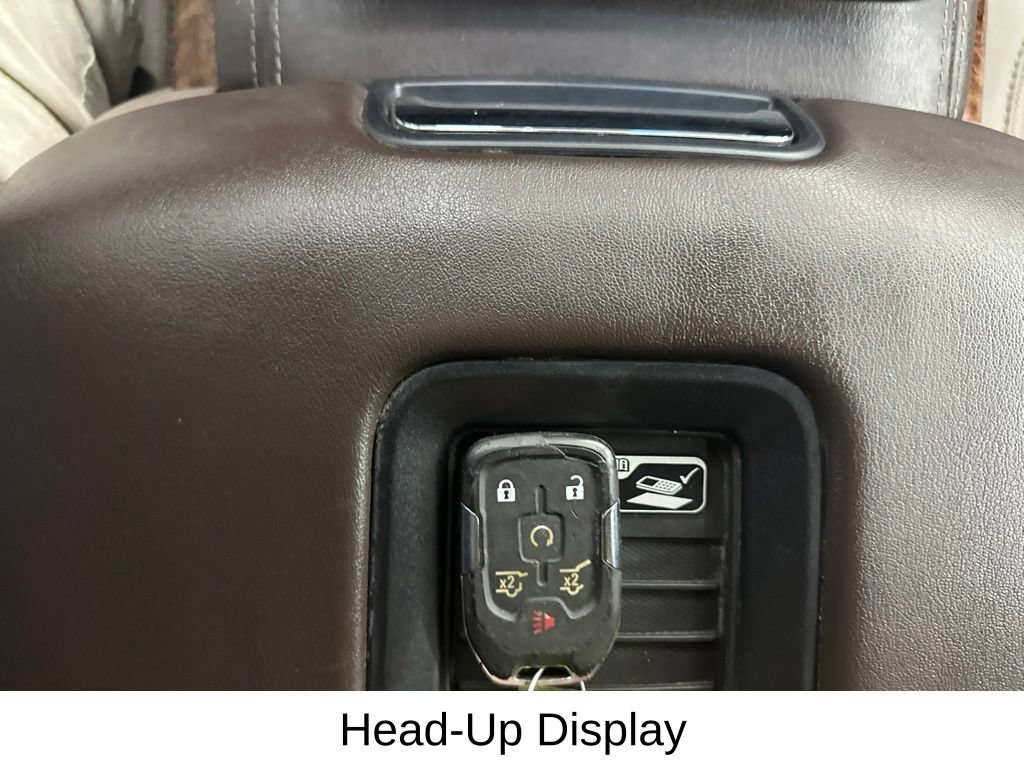 Used 2020 Chevrolet Suburban Premier AWD/4WD image 38