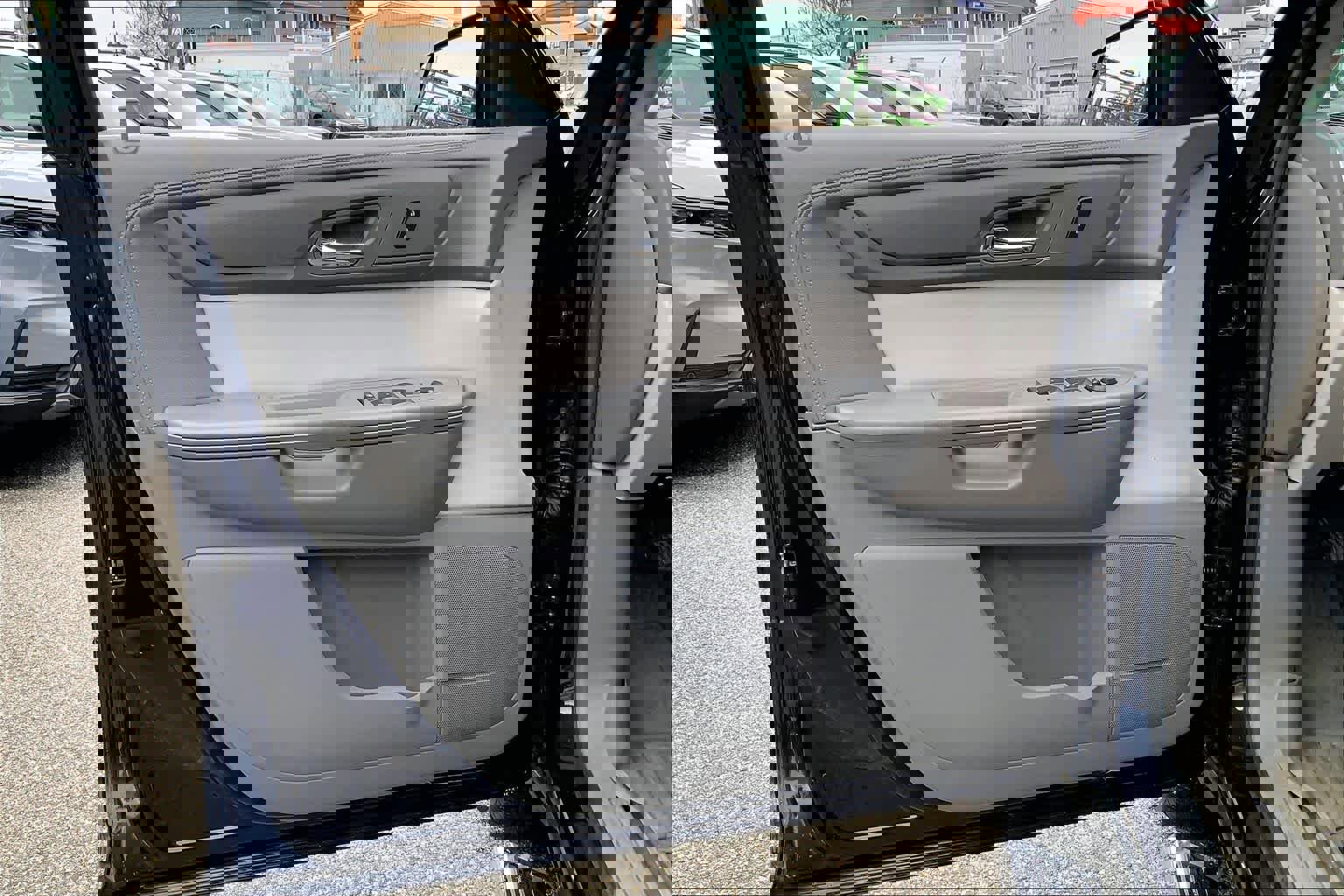 Used 2015 GMC Acadia SLE AWD/4WD image 22