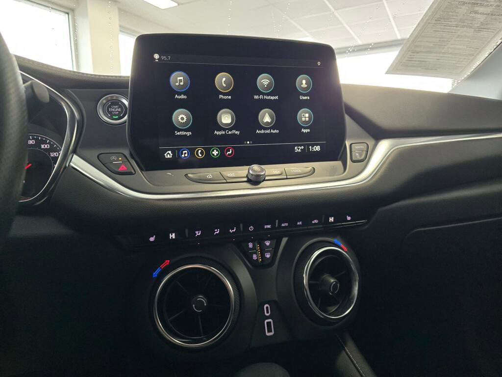 Used 2025 Chevrolet Blazer LT image 26