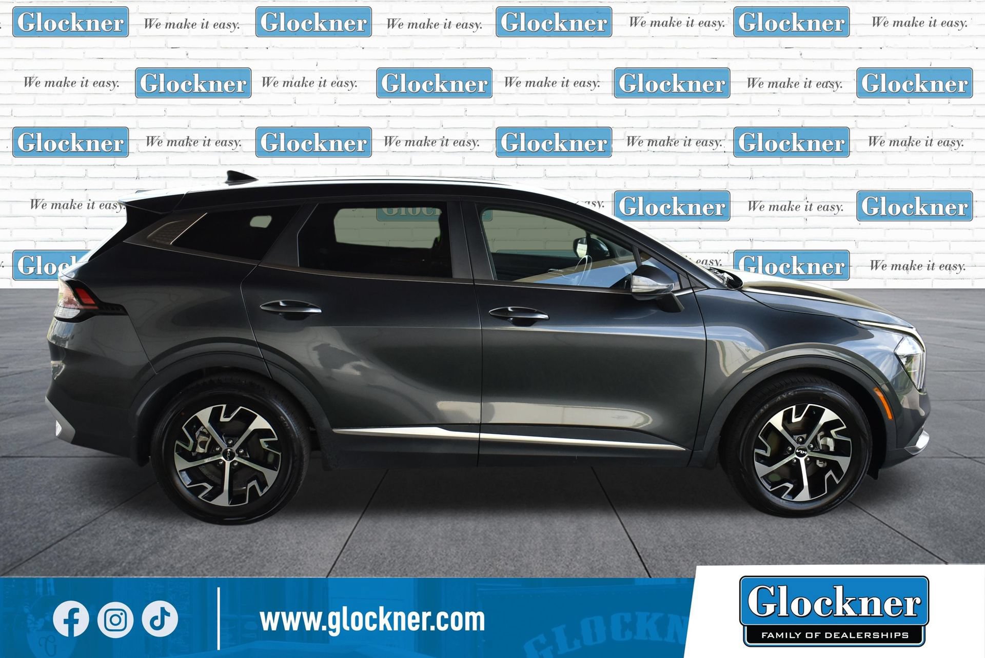 Used 2023 Kia Sportage EX FWD image 4