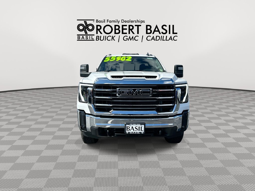 Used 2024 GMC Sierra 2500 SLE AWD/4WD image 3